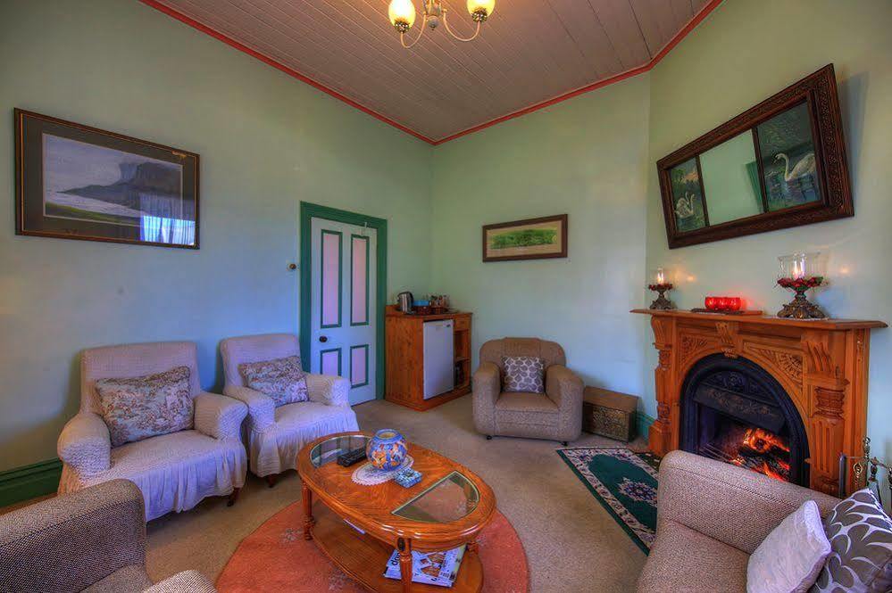 Hanlon House สแตนลีย์ ภายนอก รูปภาพ